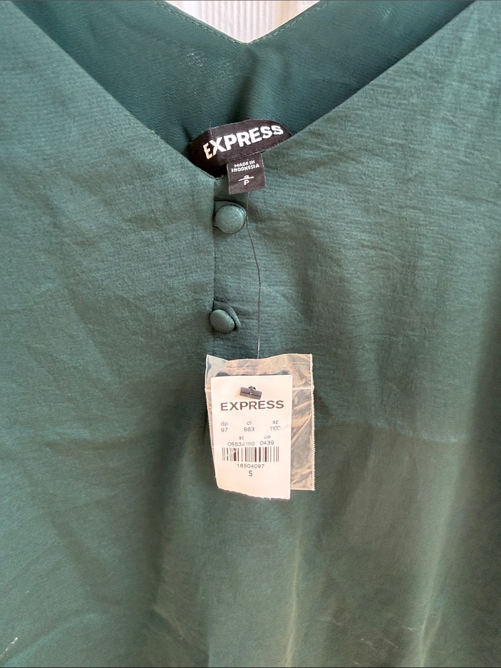 Express Dark Green V-Neck Spaghetti Strap Camisole NWT - Picture 3 of 6